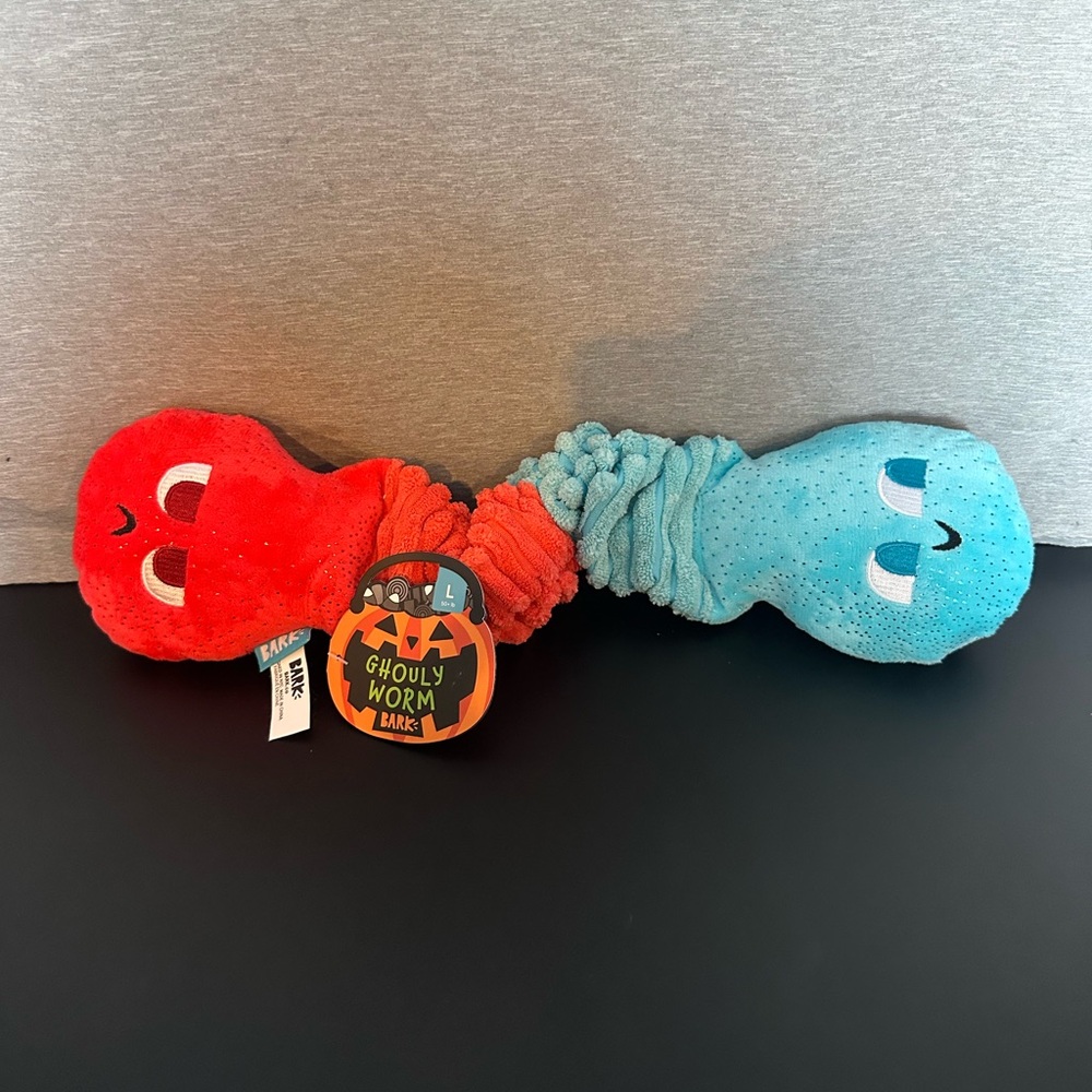 NWT Ghouly Worm Squeaker Bungee Tug-O-War Bark Box Pull Dog Toy Size L Large